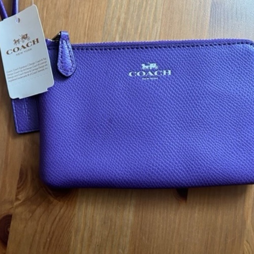 NWT Coach wristlet